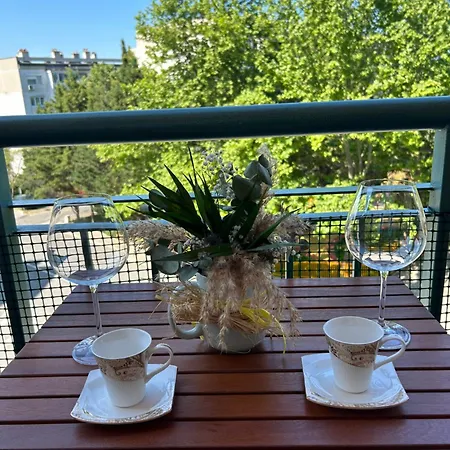 Nesebar City Apartment Апартамент