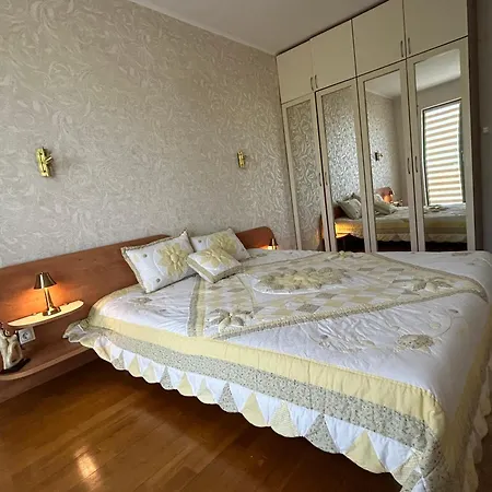 Апартамент Nesebar City Apartment